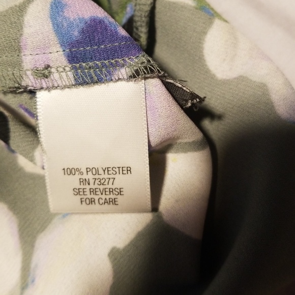 SIMPLY VERA VERA WANG FLORAL BLOUSE - Picture 5 of 5